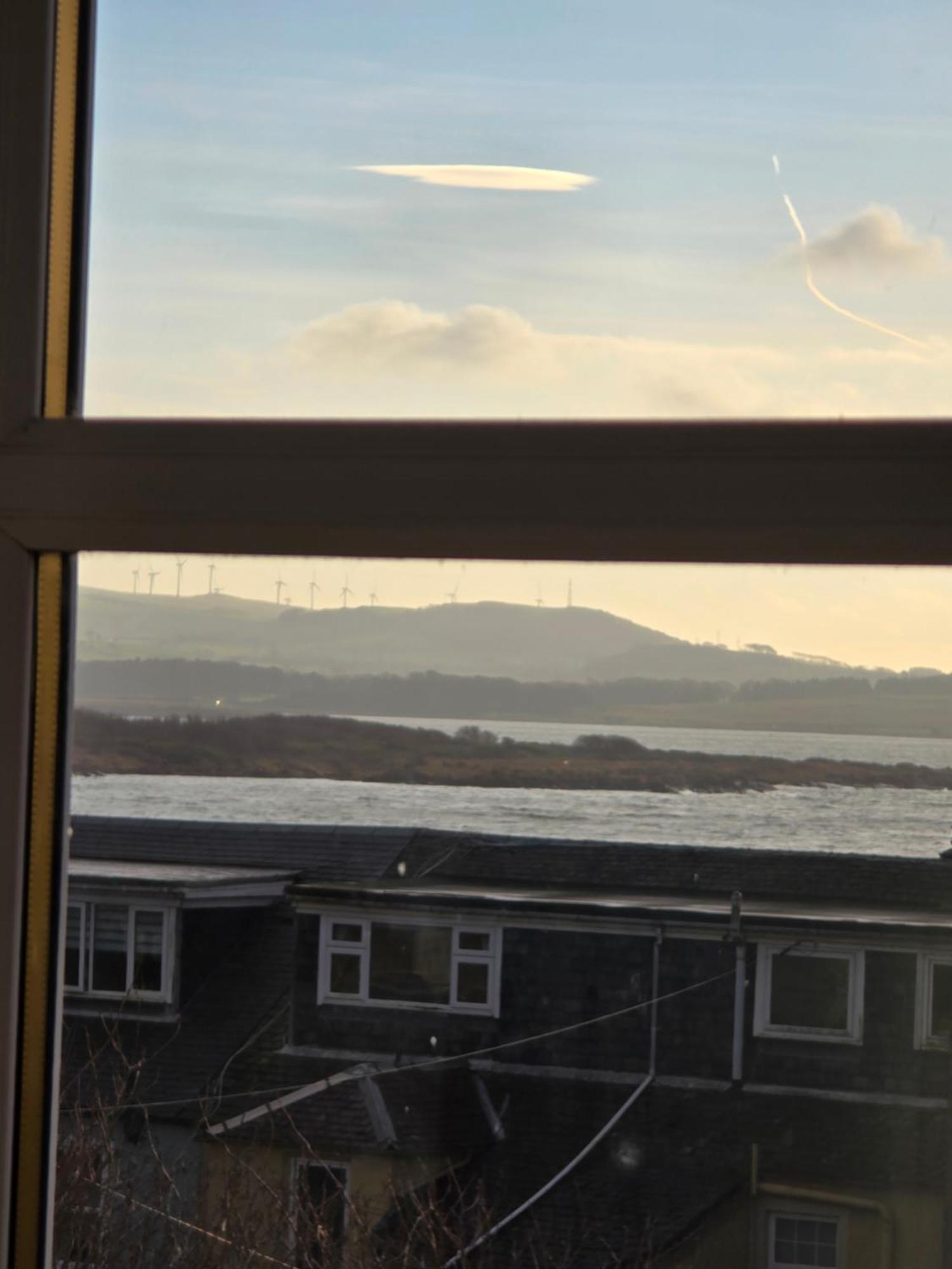 Cumbrae Loft Apartment Millport Exterior foto